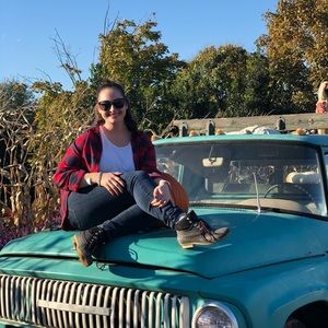 Meet your Posher, Abigail